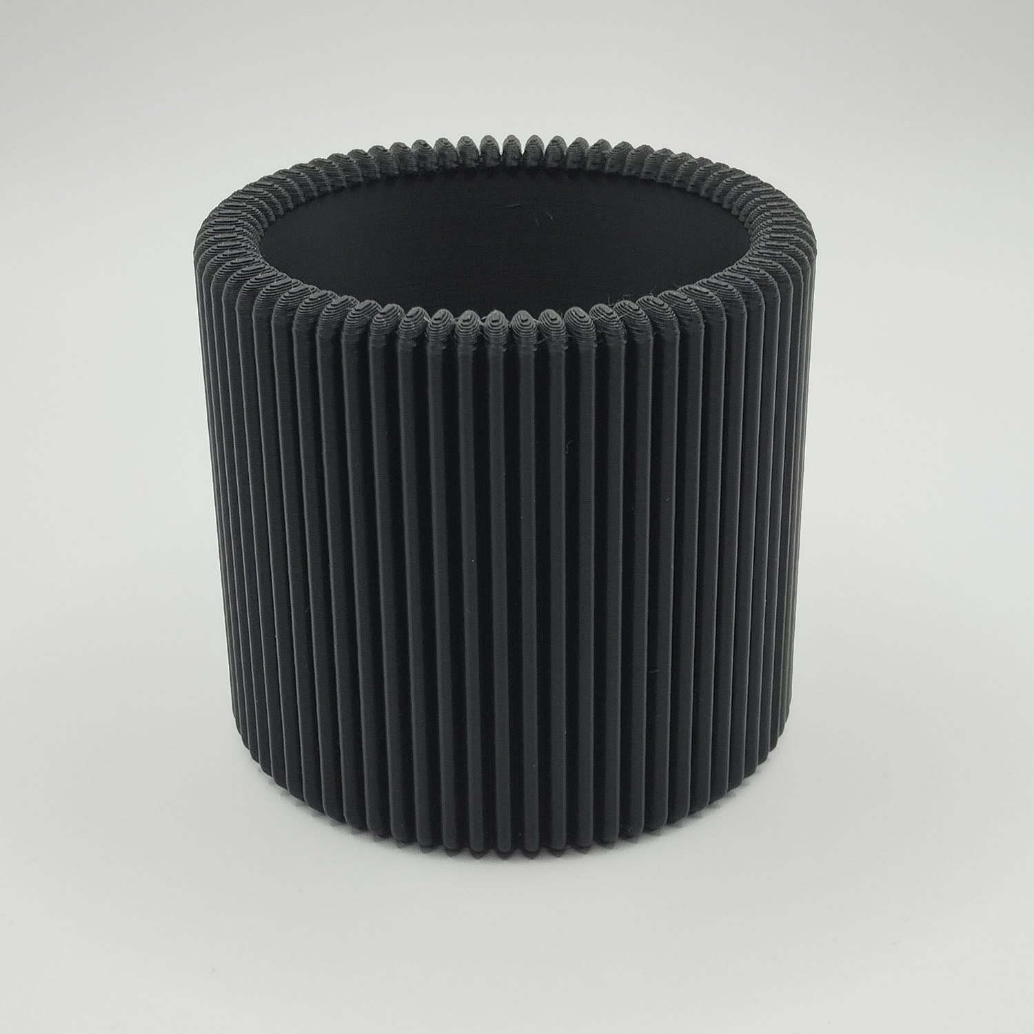 Modern Ribbed Pencil Holder – Minimalist 3D Printed Desk Organiser